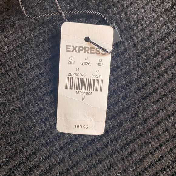 Express Ladies Black Off The Shoulder Handkerchief Hem Sweater NWT Size M - Picture 2 of 2
